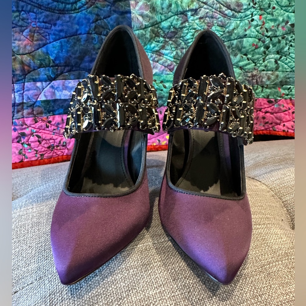 Like new Karl Lagerfeld GAVI slide-on pumps. Plum satin, size 8.